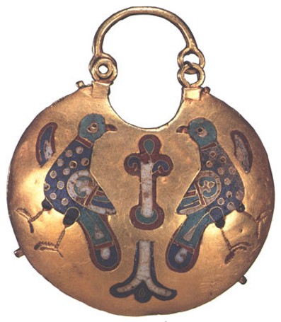 Image - Kyivan Rus' gold pendant (12th-13th century) at the Museum of Historical Treasures of Ukraine in Kyiv.